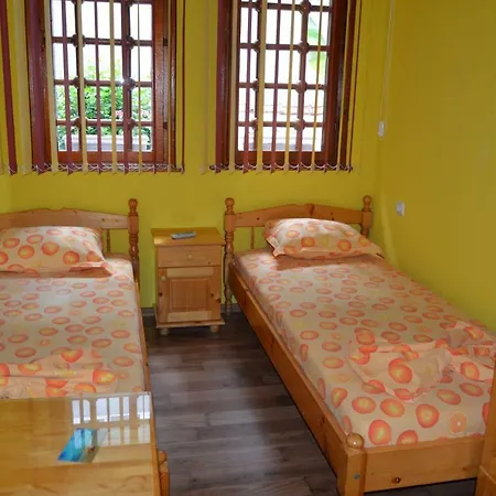 семейна къща “вълчеви” 3* Китен