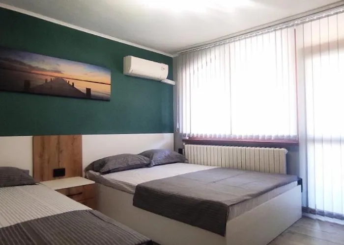 Casa de hóspedes семейна къща “вълчеви” 3*