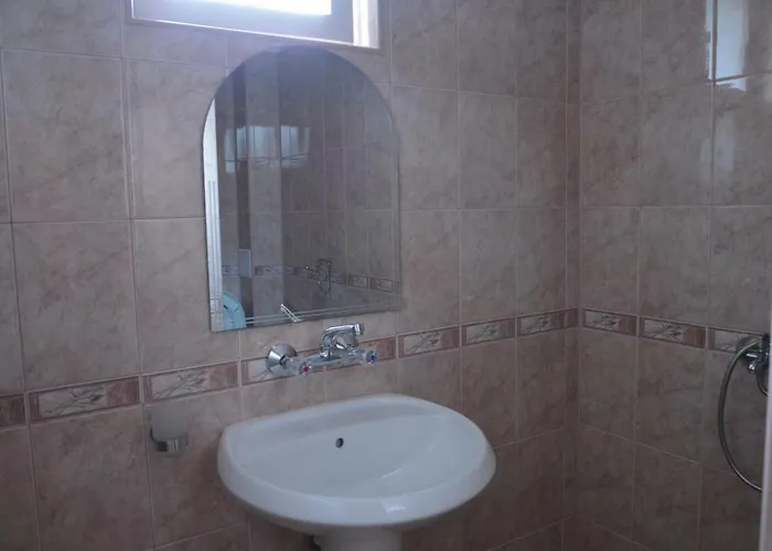 семейна къща “вълчеви” 3*