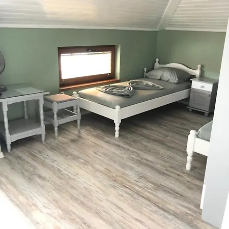 Casa de hóspedes семейна къща “вълчеви” Kiten (Burgas)
