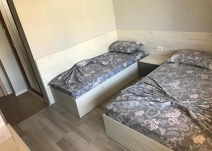 Πανσιόν семейна къща “вълчеви”