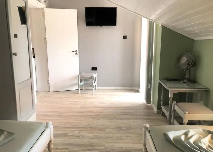 семейна къща “вълчеви” Πανσιόν Kiten (Burgas)